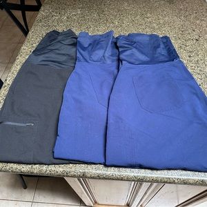 FIGS yola maternity scrubs XL. 3 pairs for $70. 1 black 2 navy.  Like new!